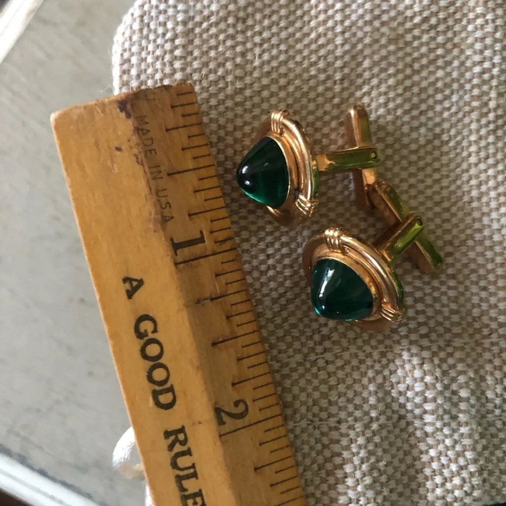 Vintage Emerald Green Glass & Gold Cufflinks